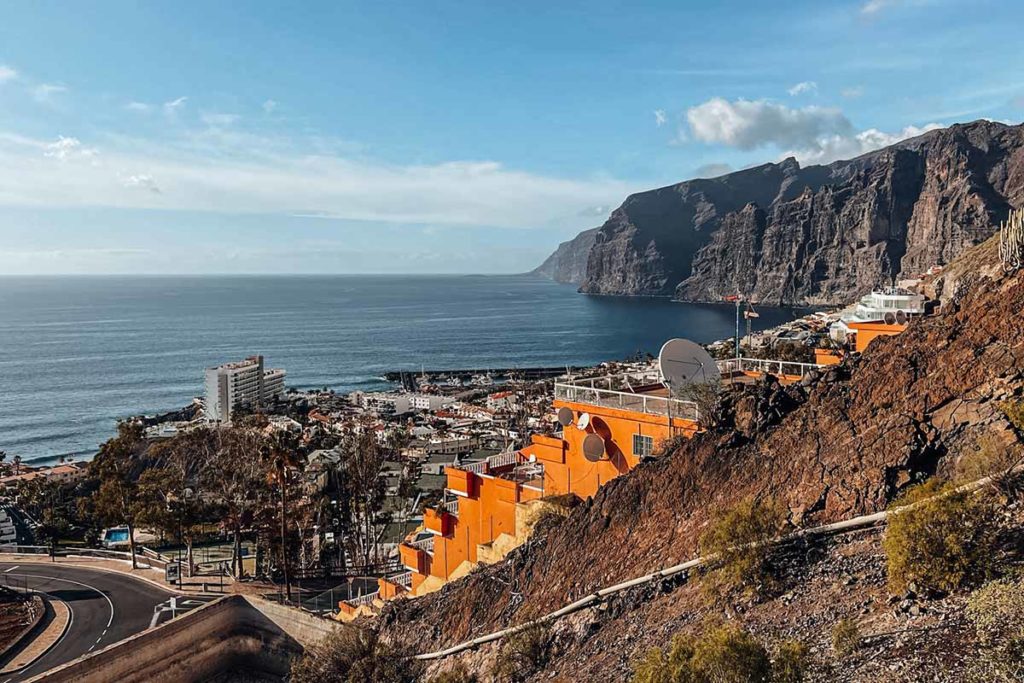 Viewpoint Mirador Archipenque - View to the Los Gigantes cliffs